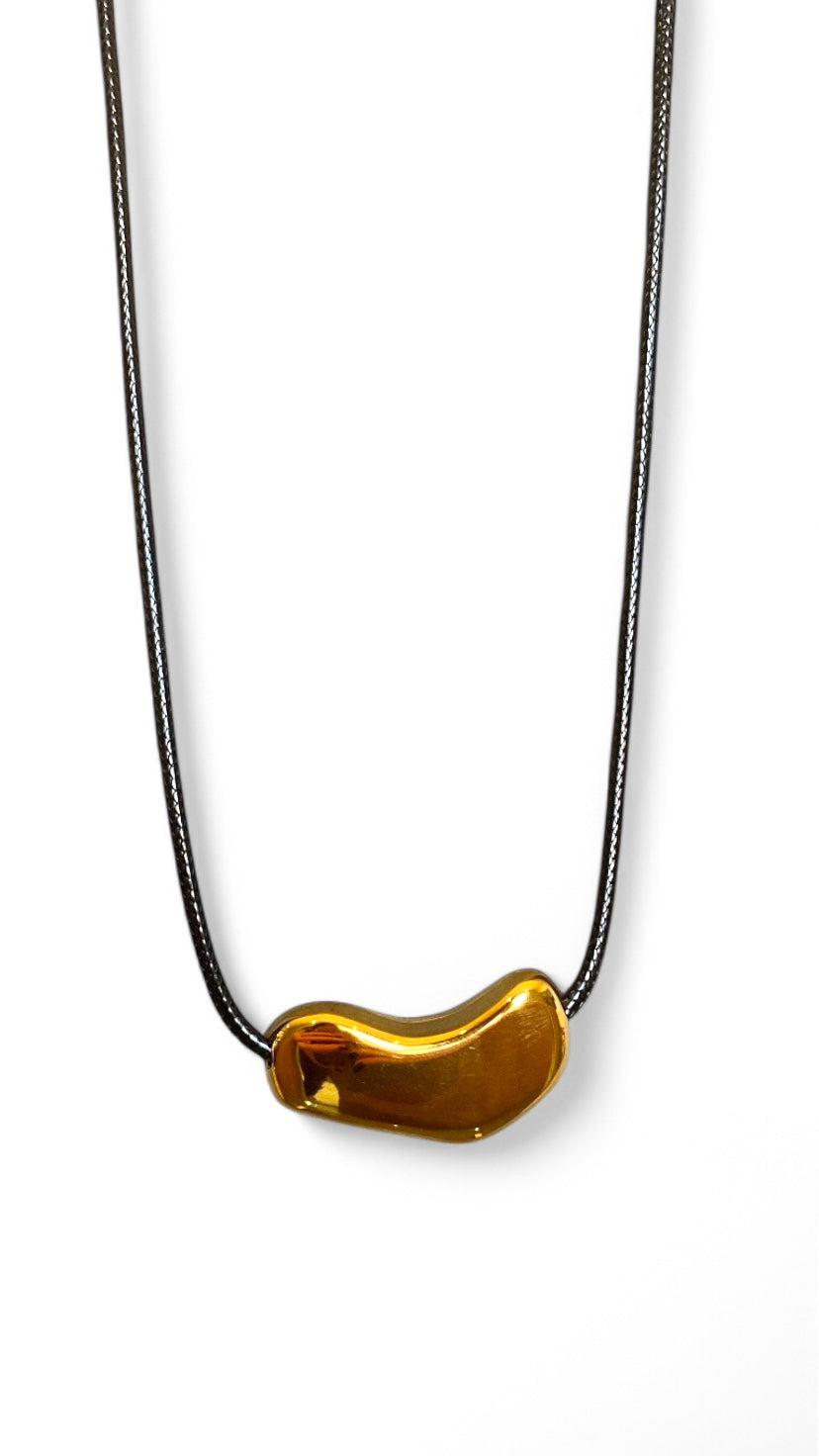 Collar Negro